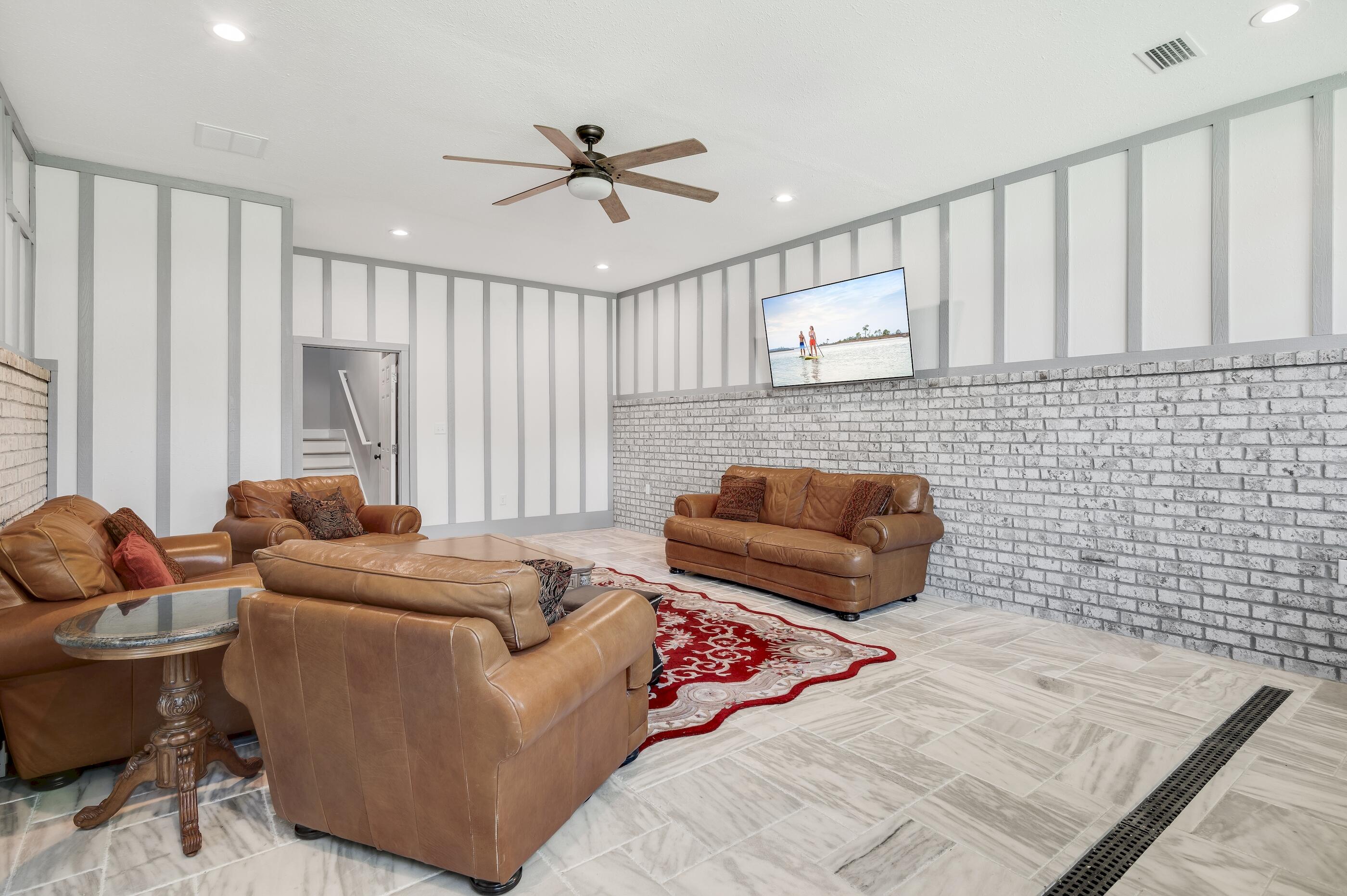 21 S Anchors Lake Drive