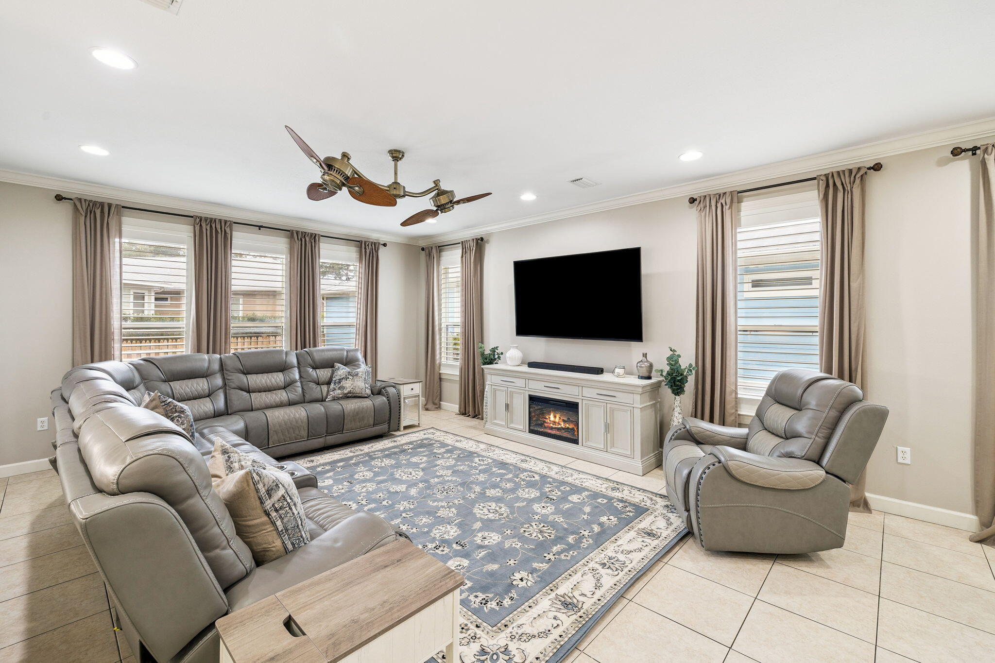 2031 Pine Island Circle