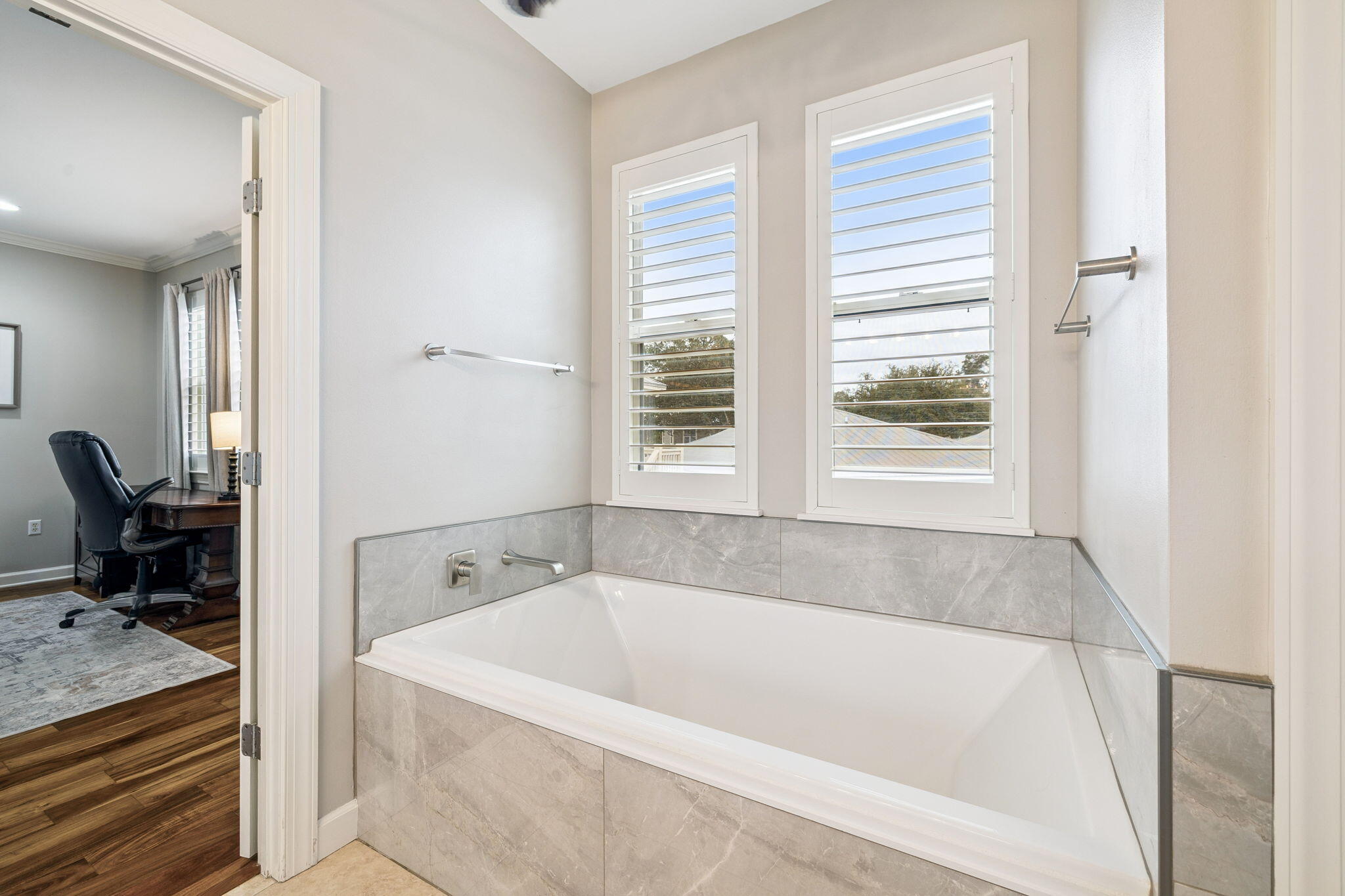 2031 Pine Island Circle