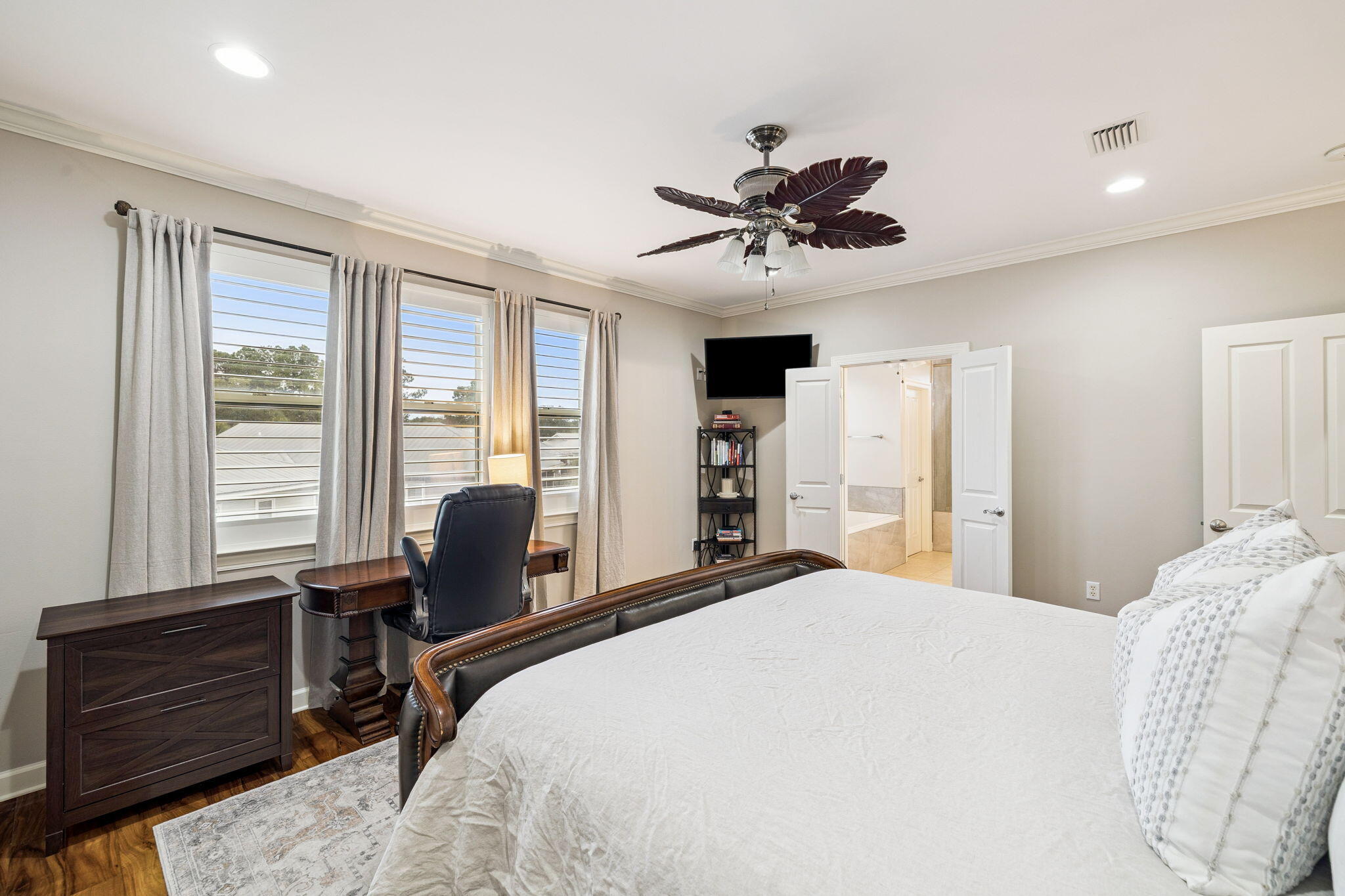 2031 Pine Island Circle