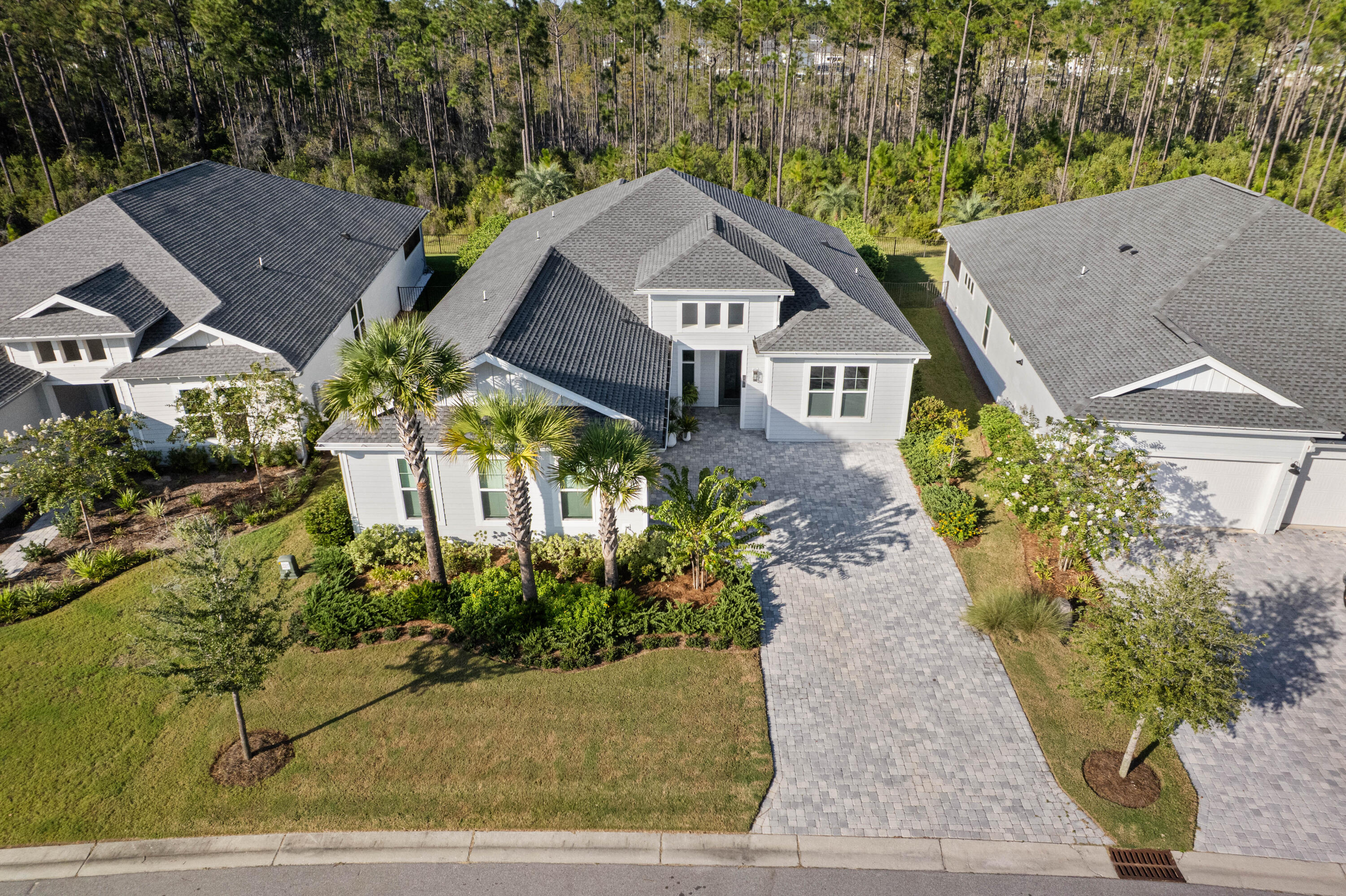 320 W Lafayette Road