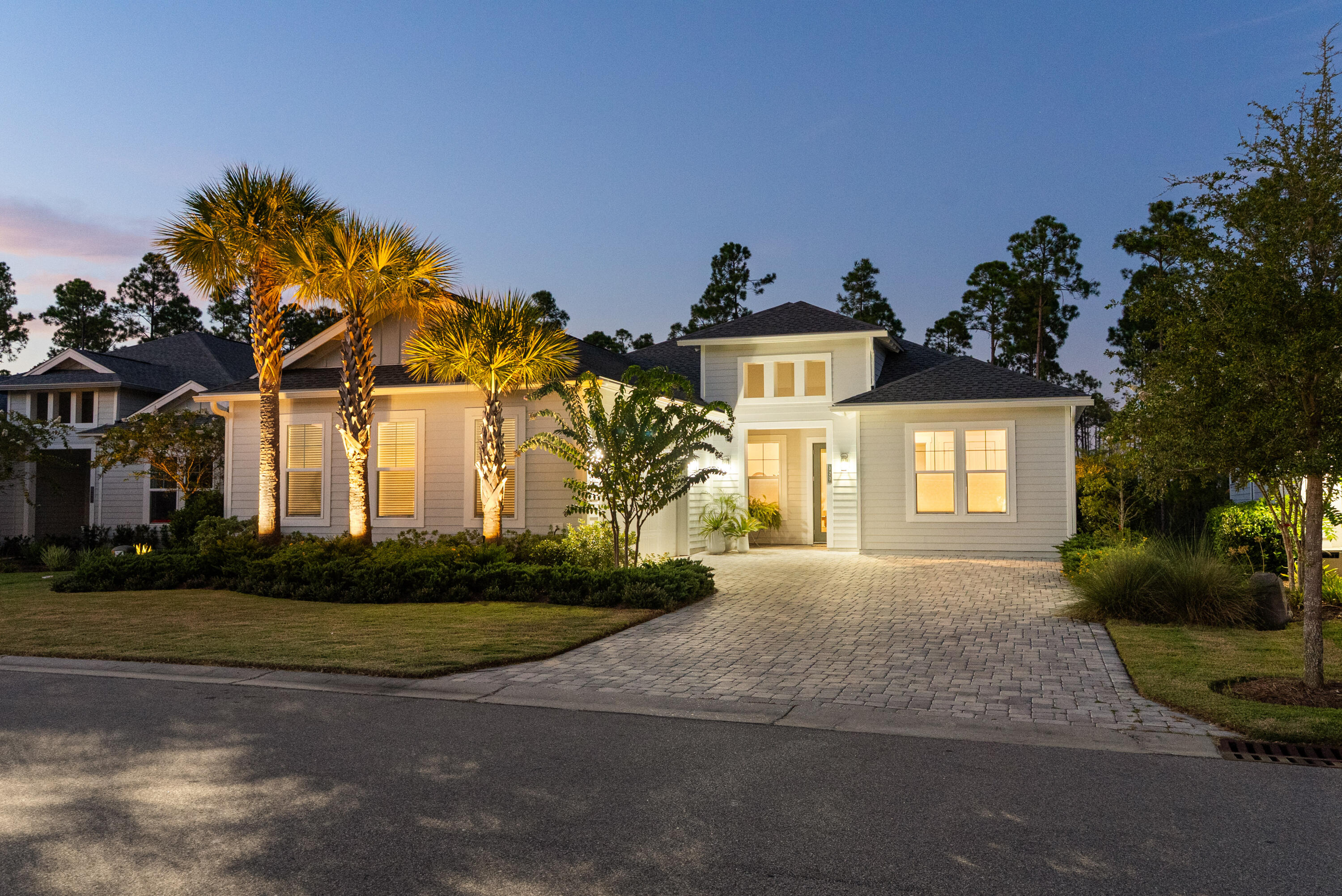 320 W Lafayette Road