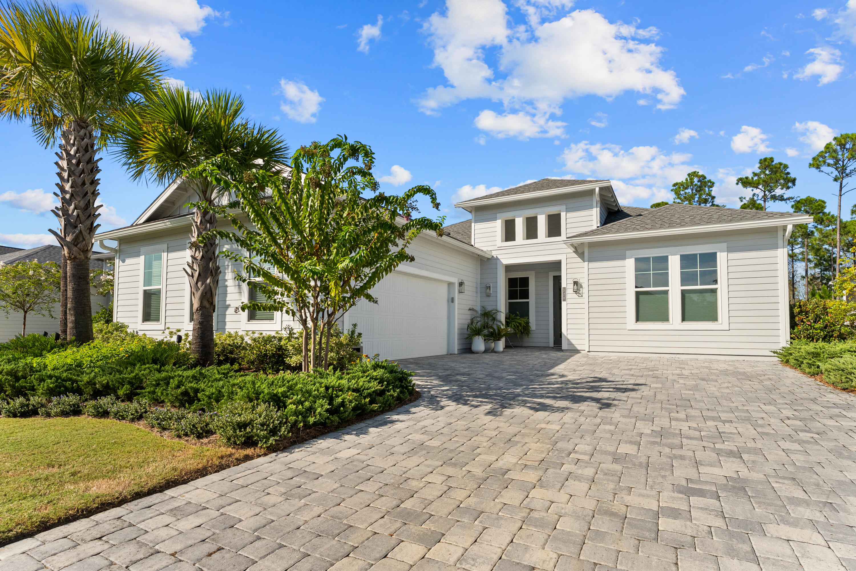 320 W Lafayette Road