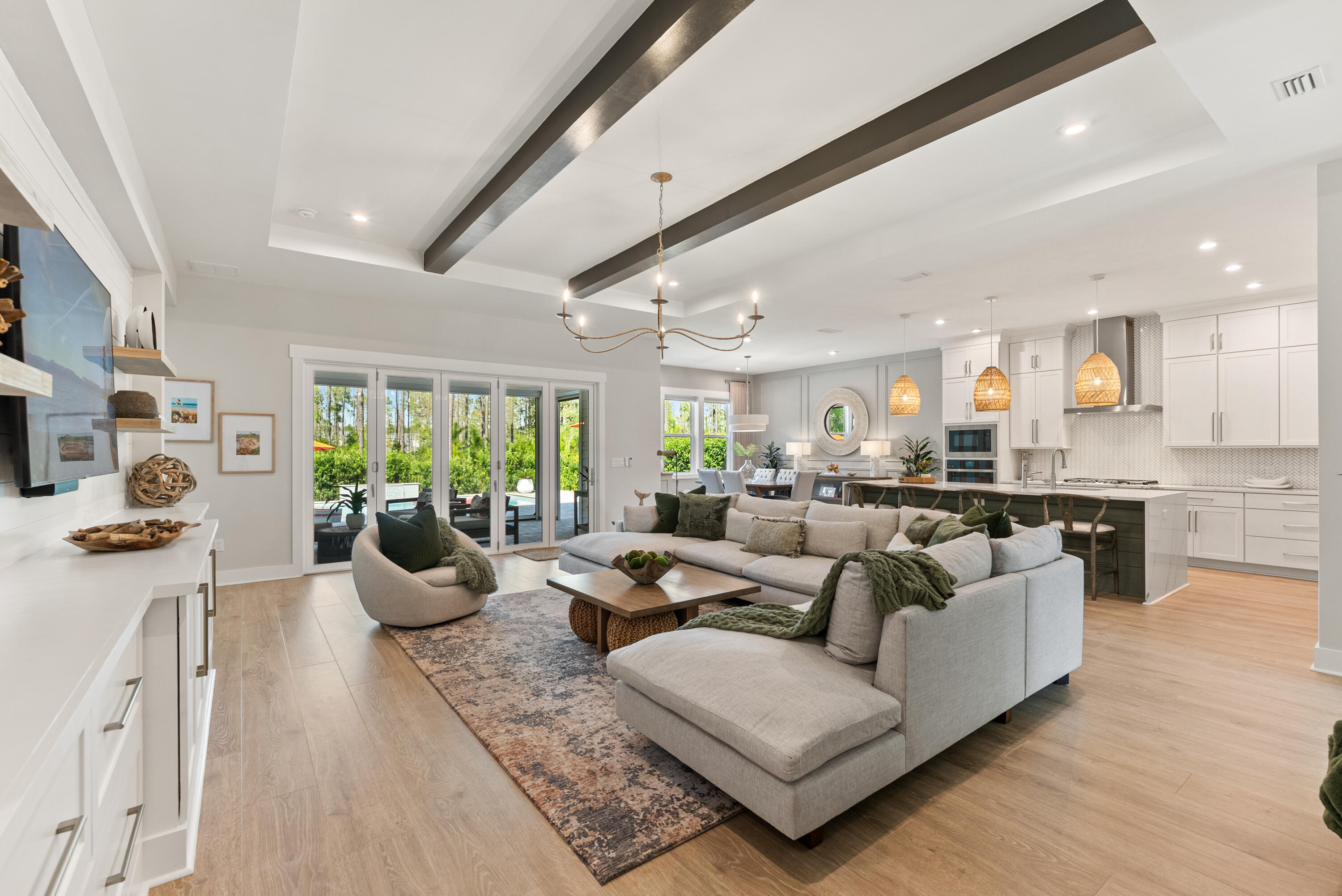 320 W Lafayette Road