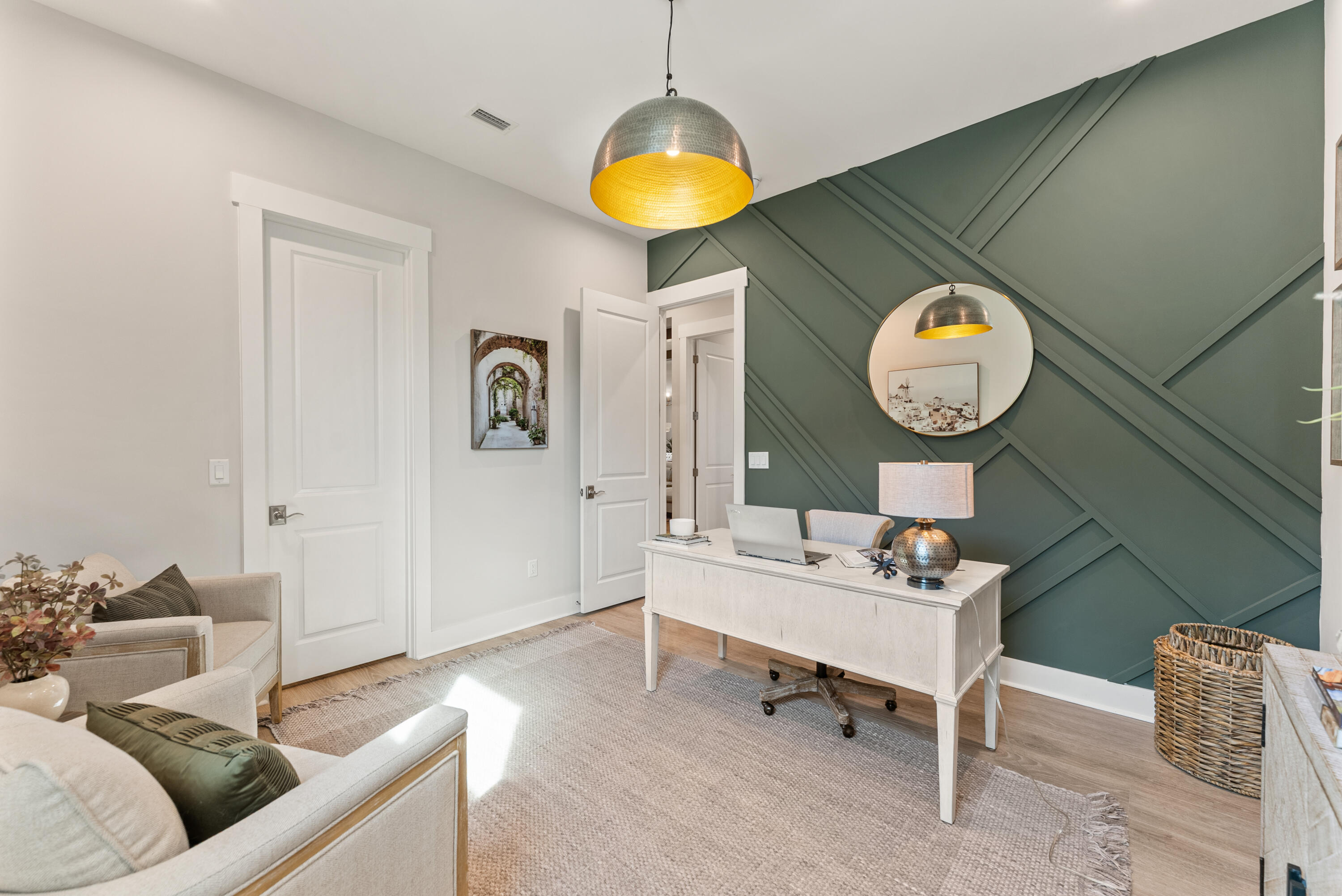 320 W Lafayette Road