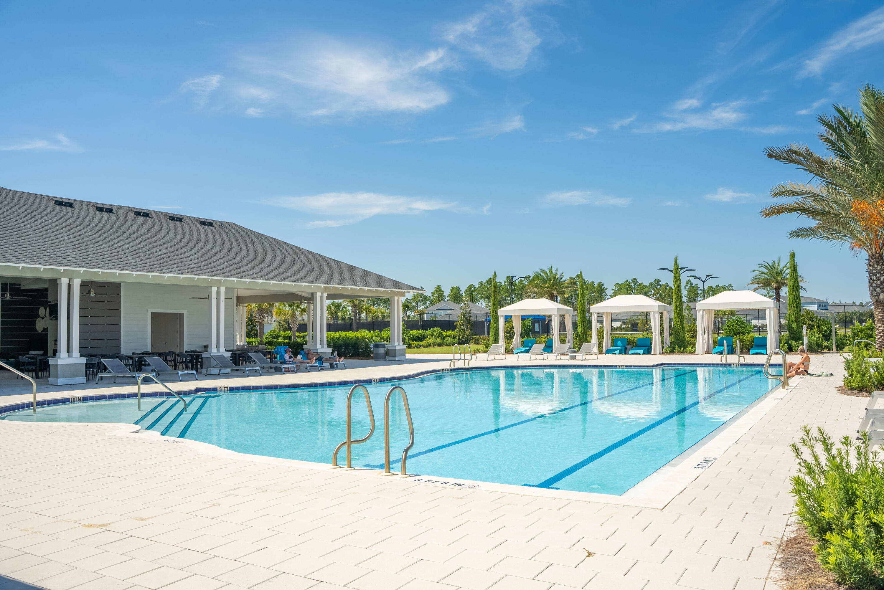 320 W Lafayette Road