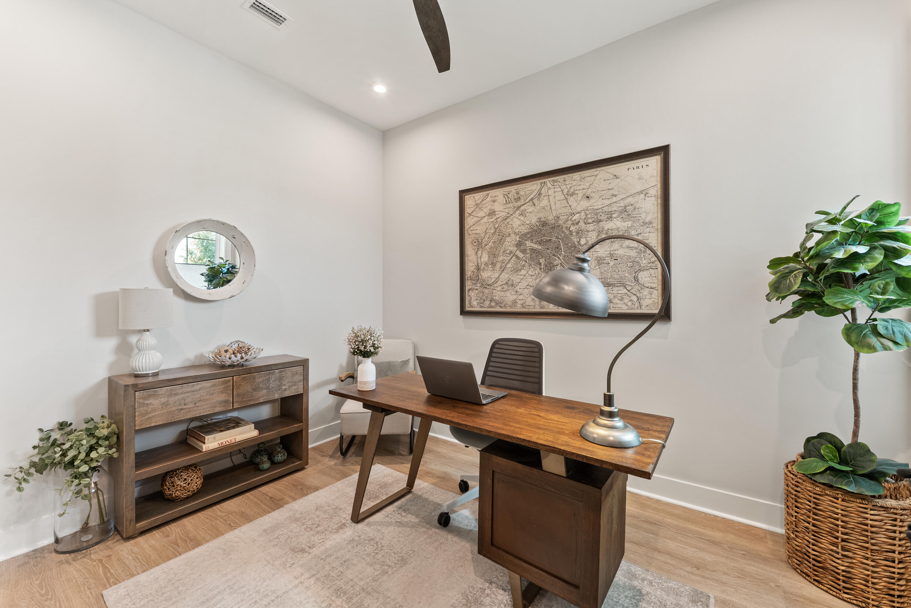 320 W Lafayette Road
