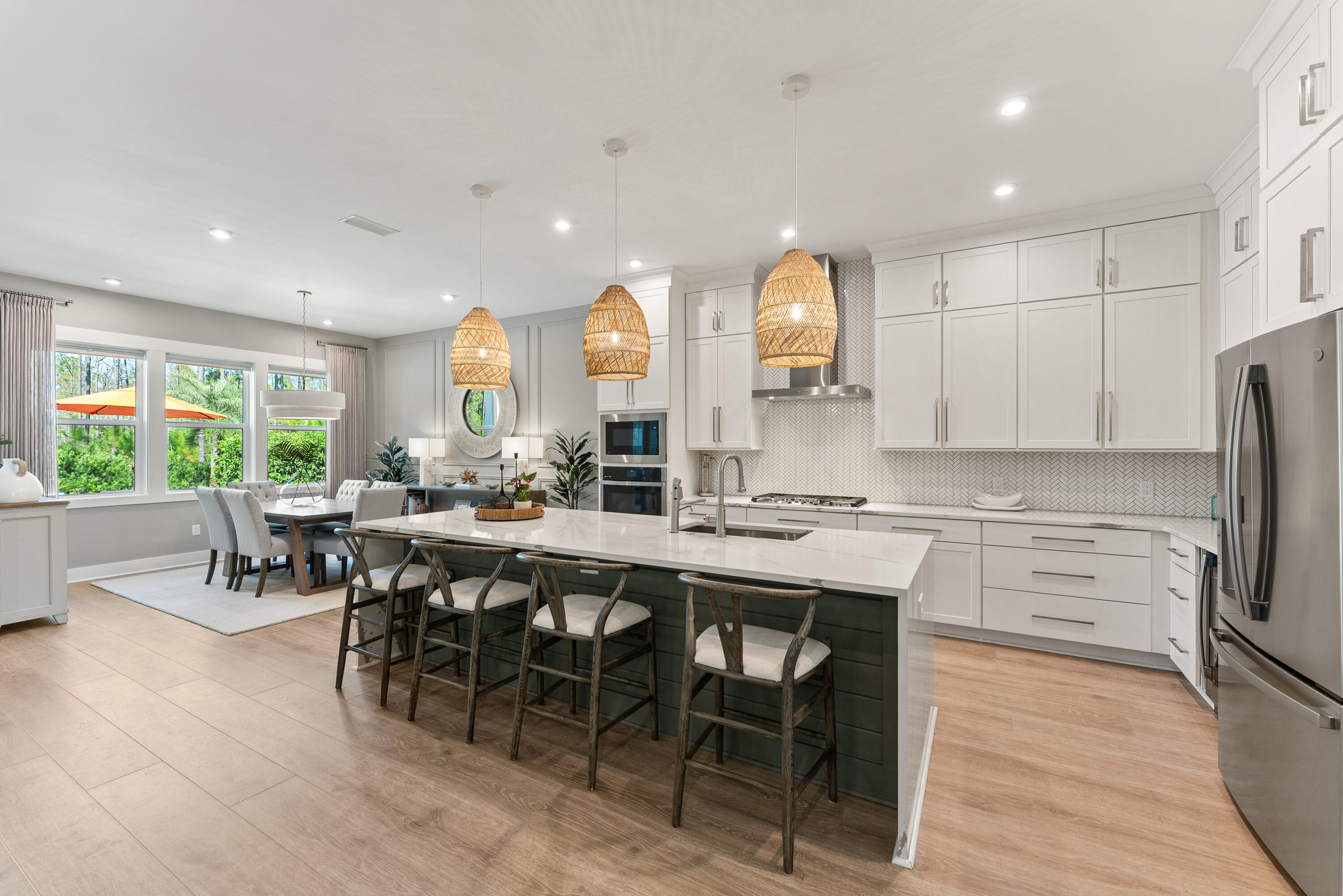 320 W Lafayette Road