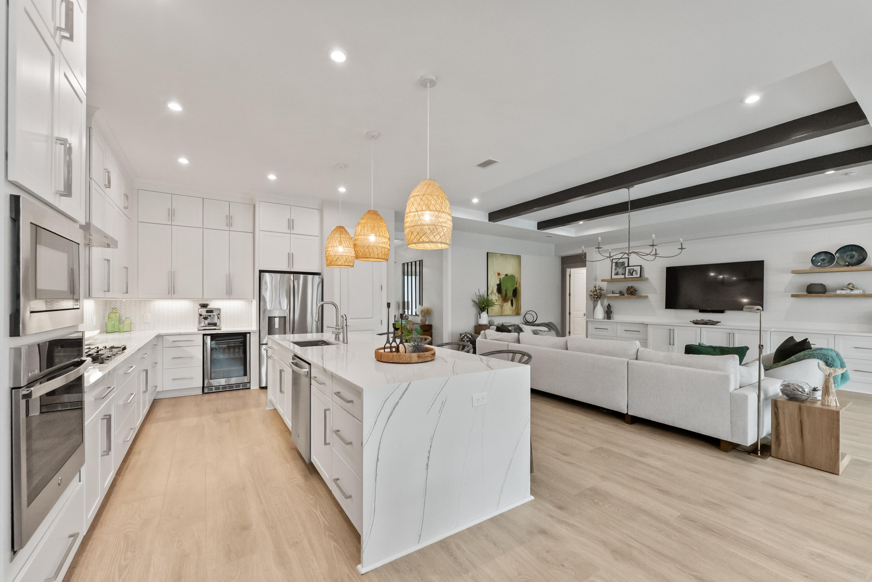 320 W Lafayette Road