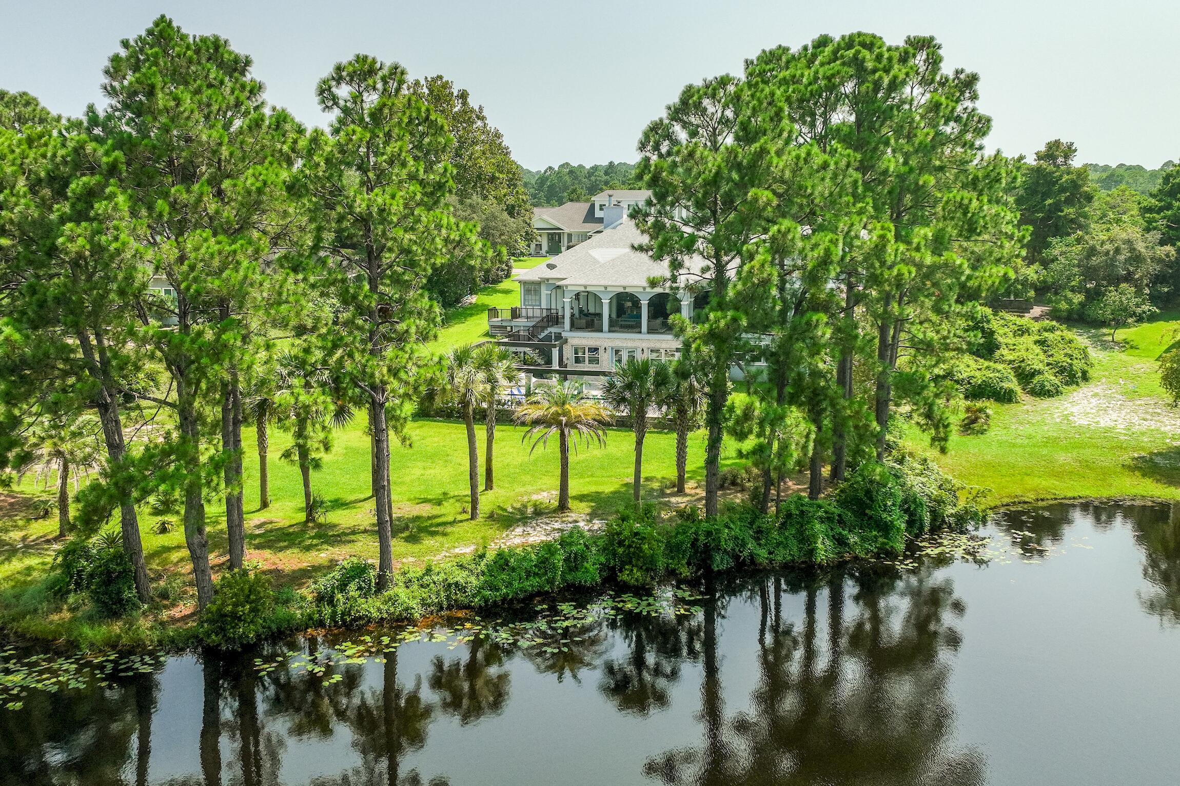 21 S Anchors Lake Drive