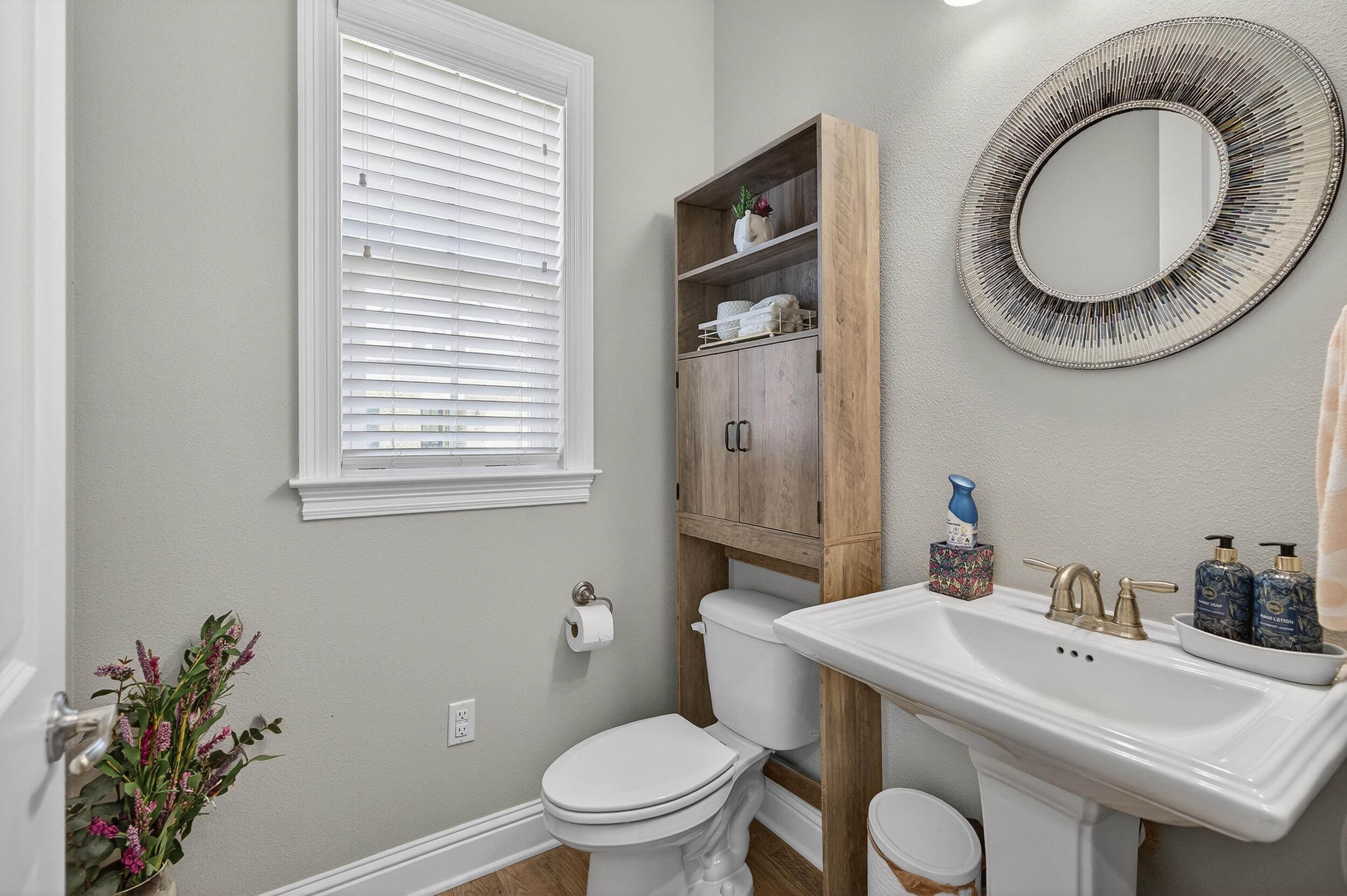 99 Laurel Oaks Drive