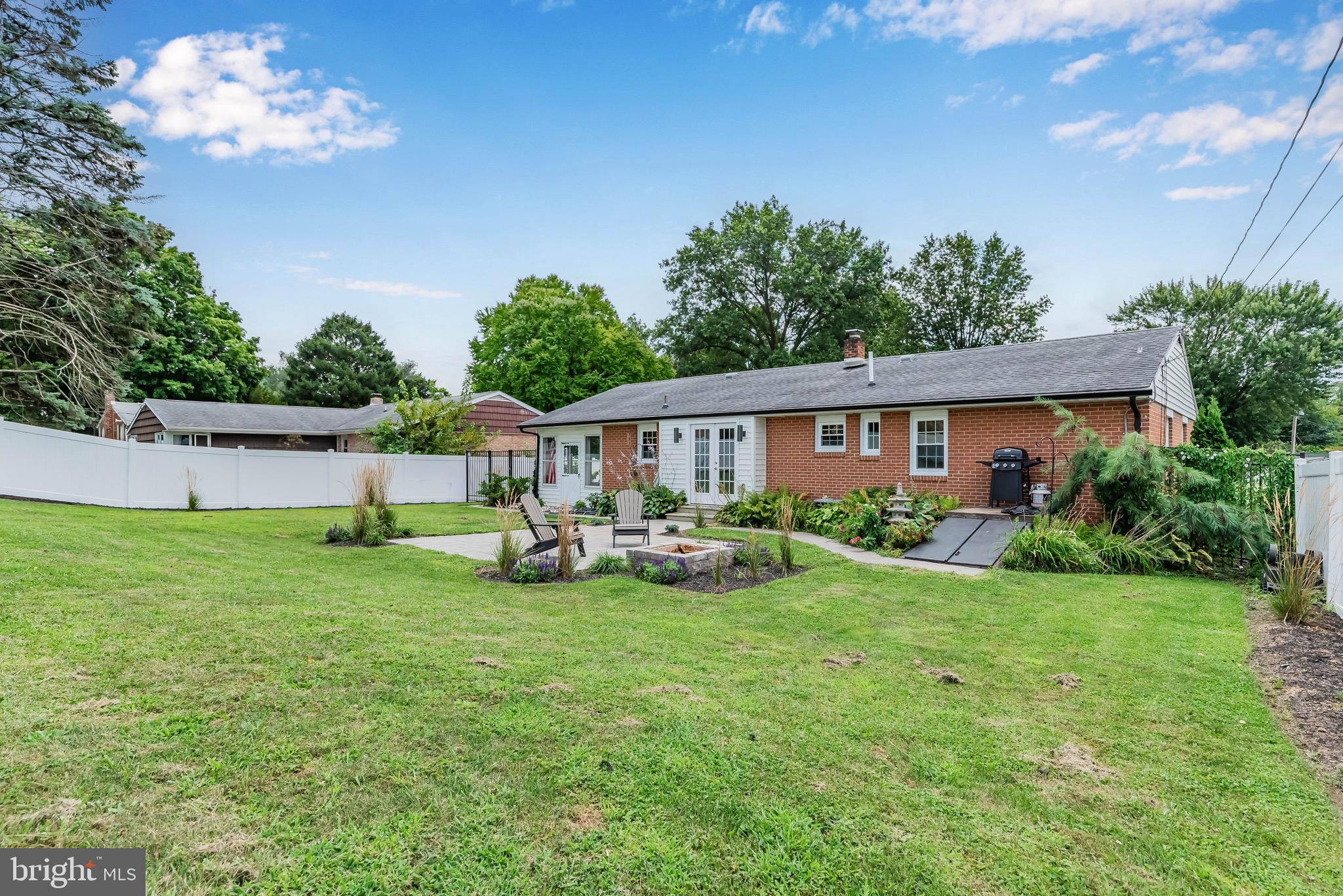 551 OLD ORCHARD LANE