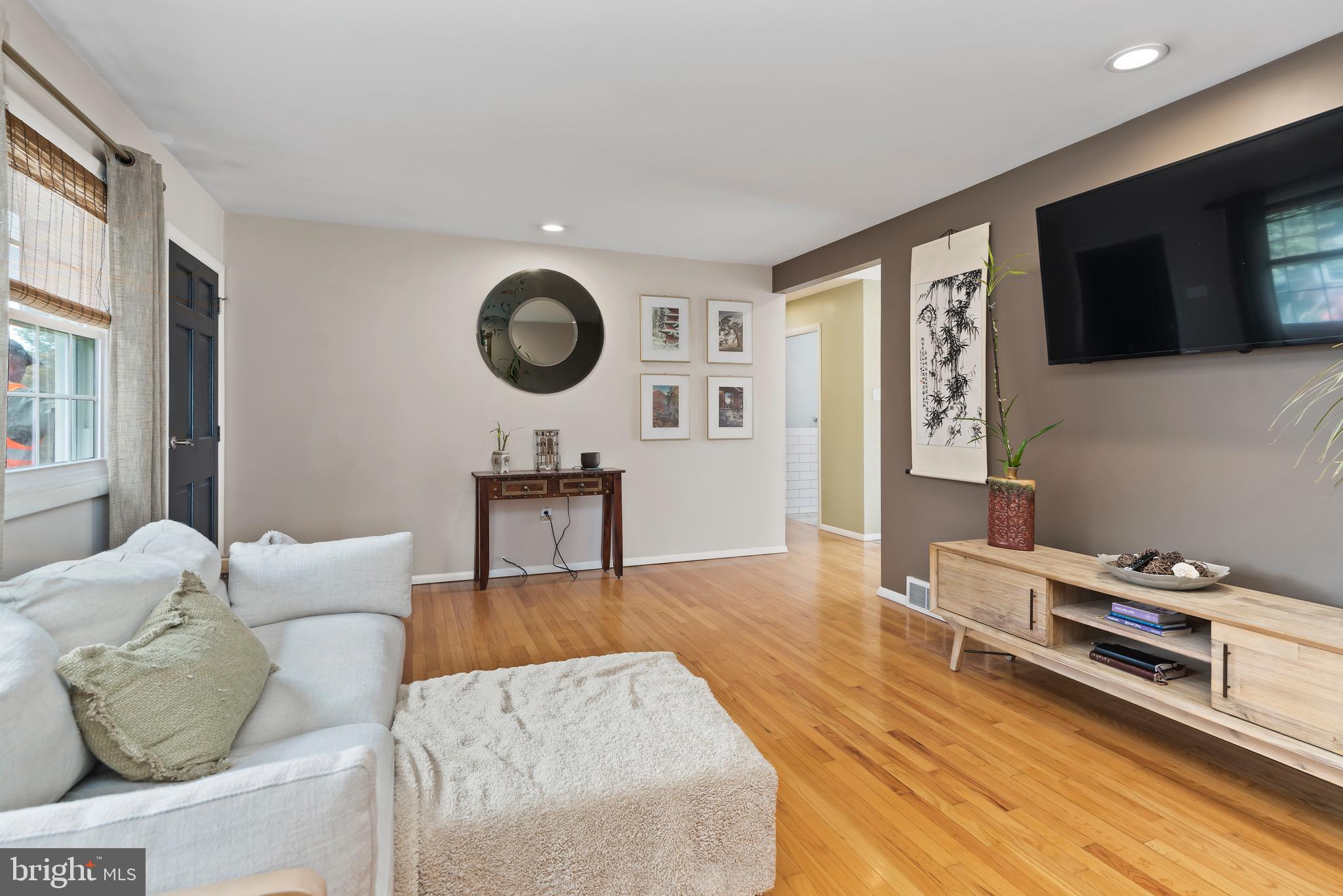 551 OLD ORCHARD LANE
