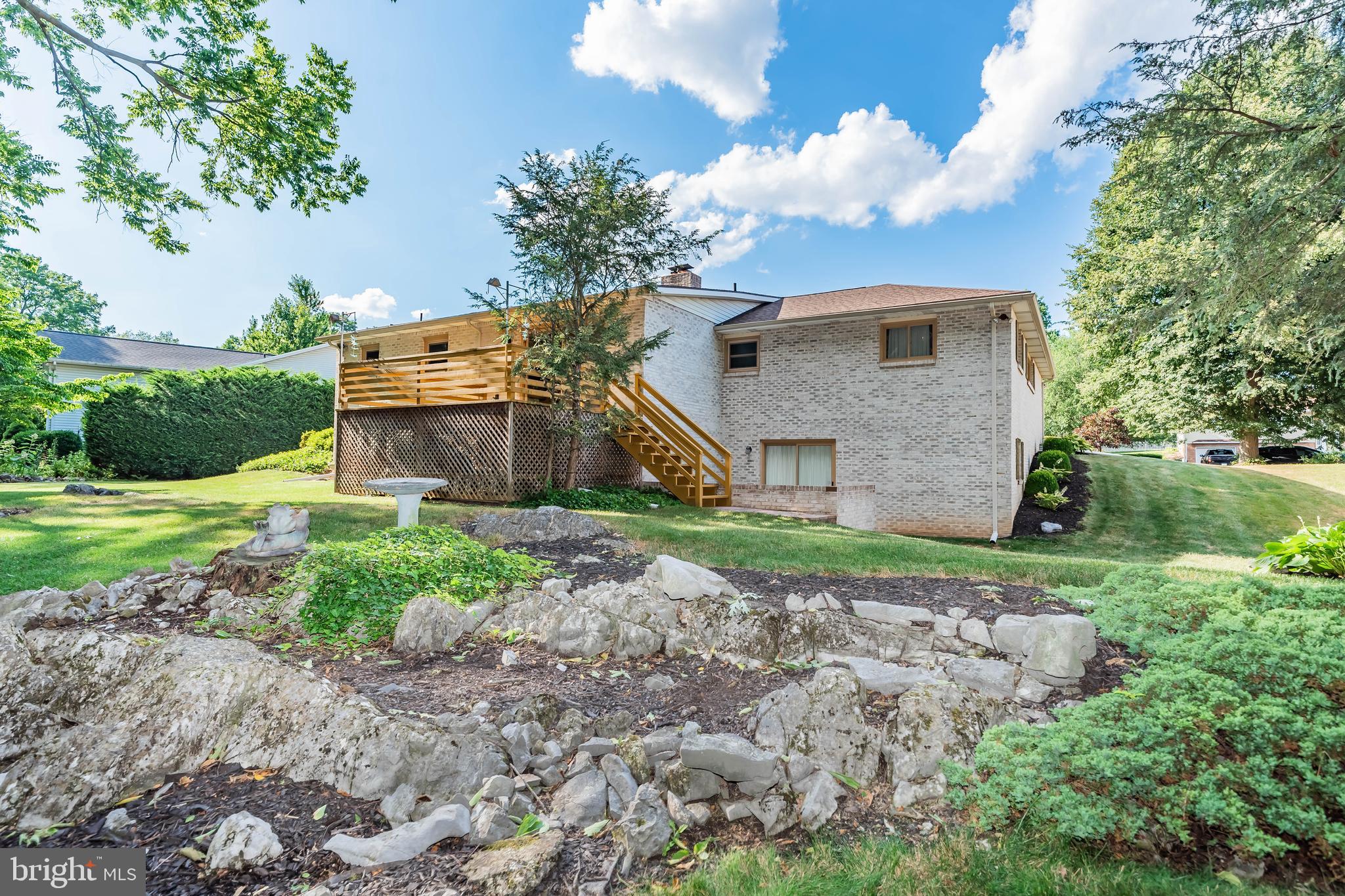 324 Acre Dr