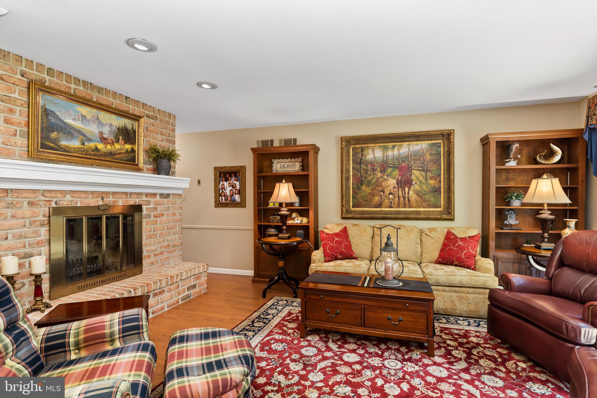 324 Acre Dr