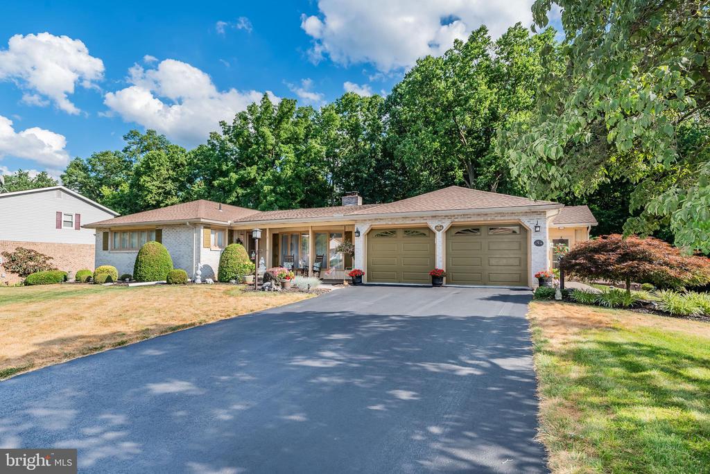 324 Acre Dr
