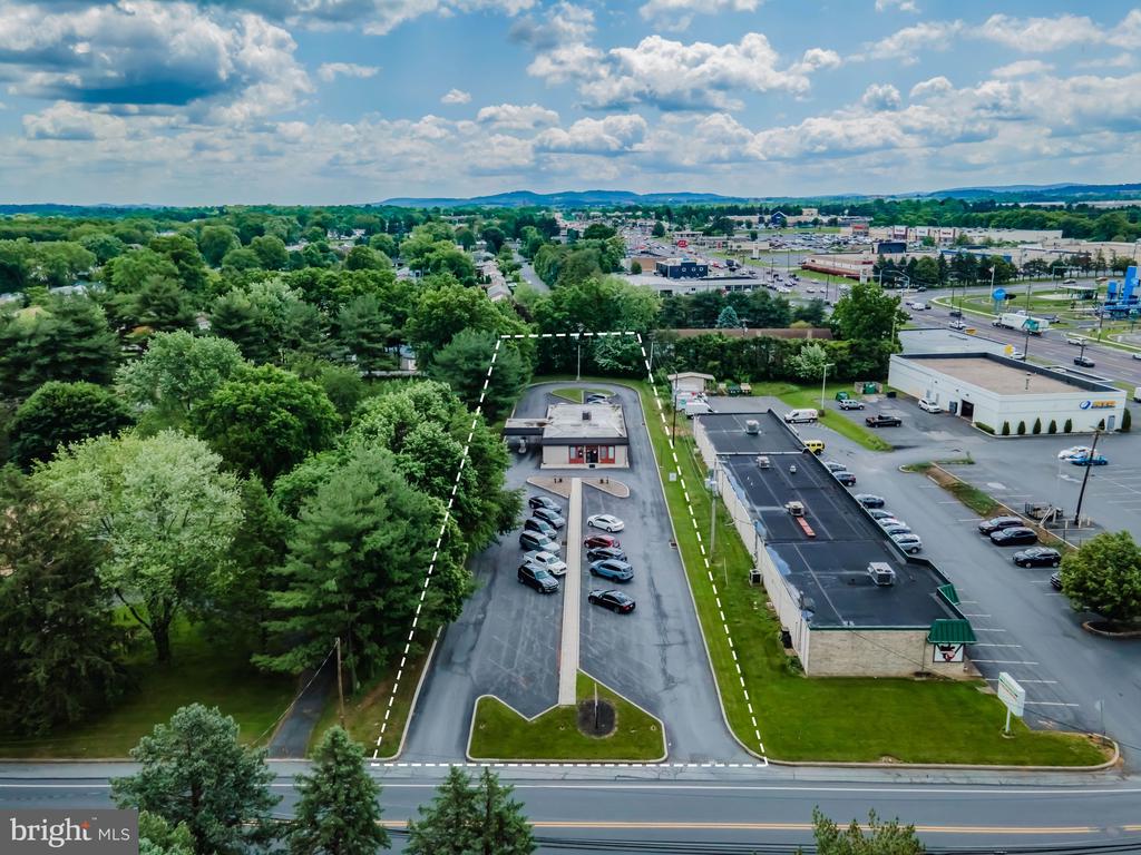 10 Skyport Rd