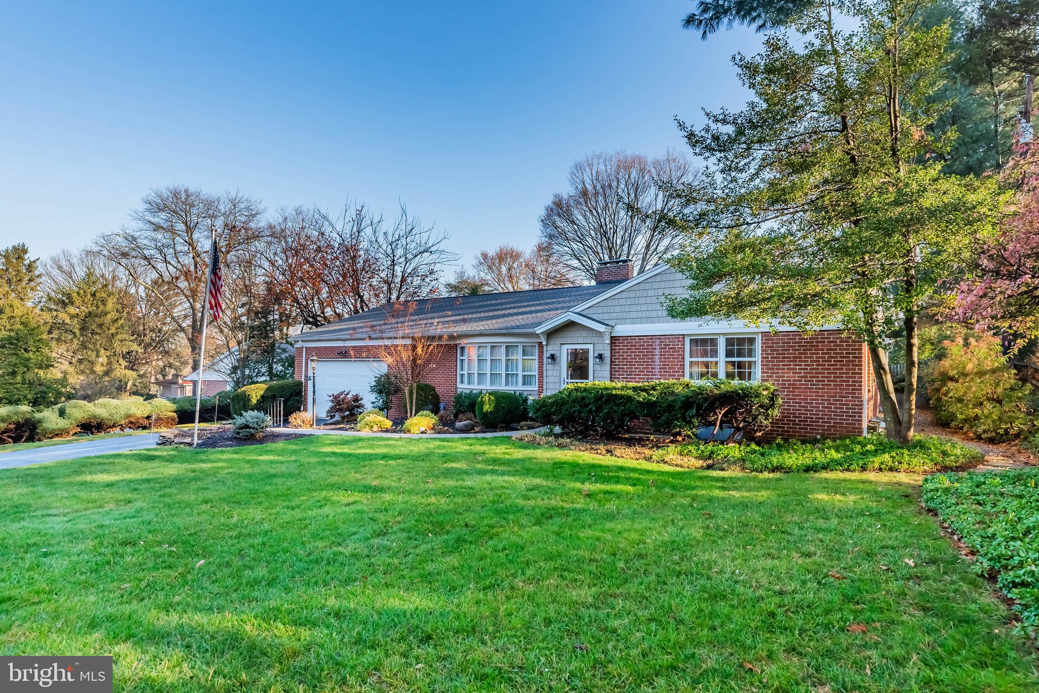 645 Vista Dr