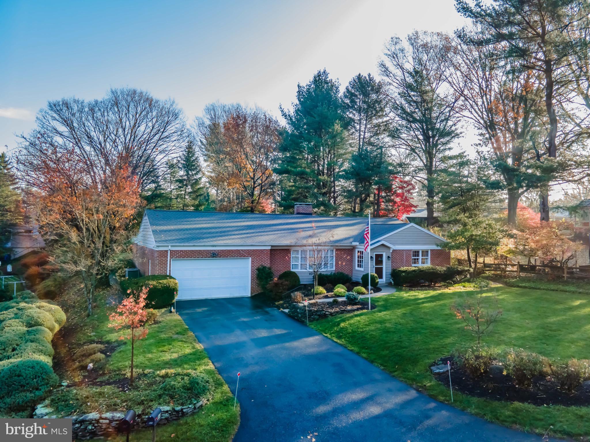 645 Vista Dr
