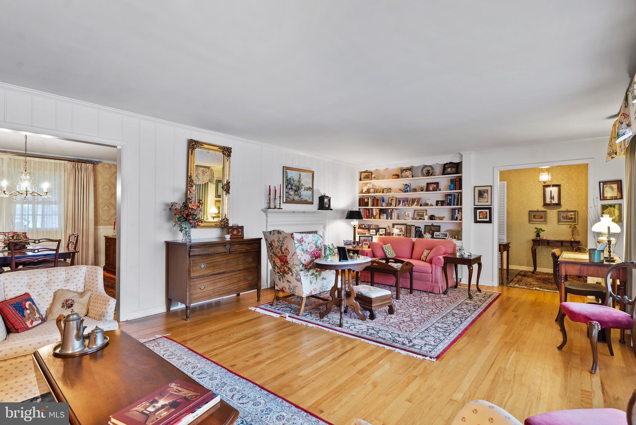 645 Vista Dr