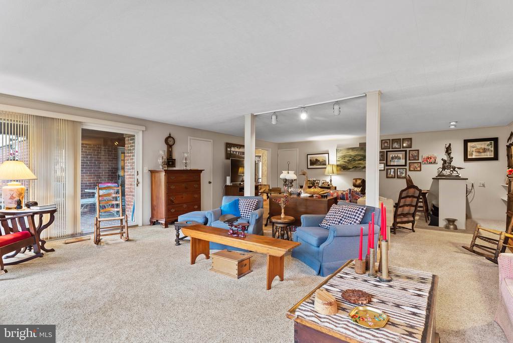 645 Vista Dr