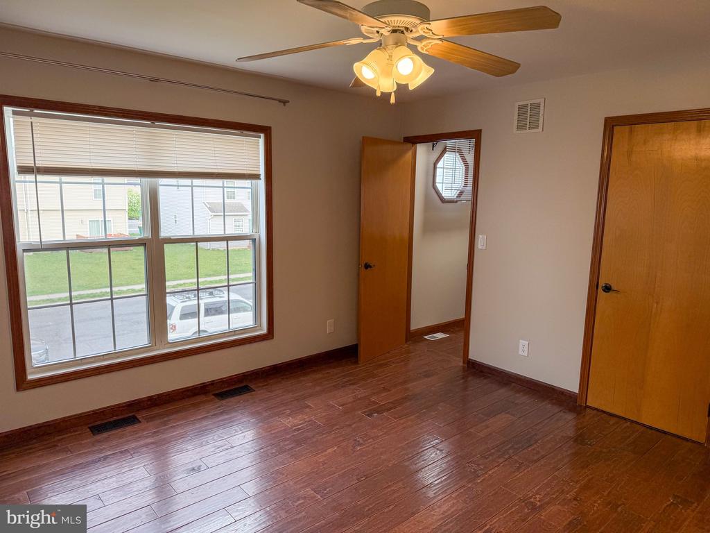 48 TORY CIR