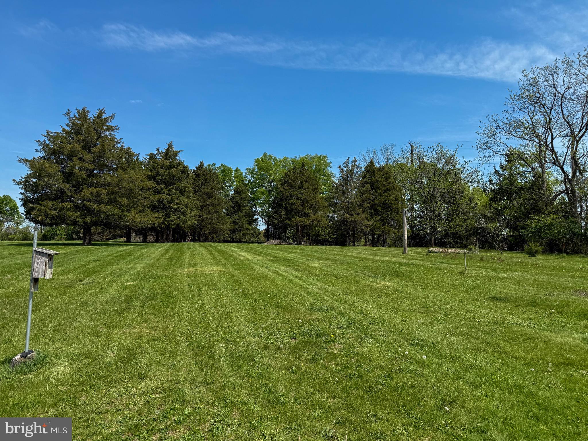 1239 E Lisburn Rd