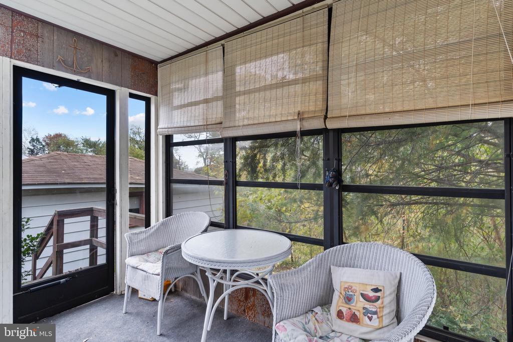 54 E COLUMBIA ROAD