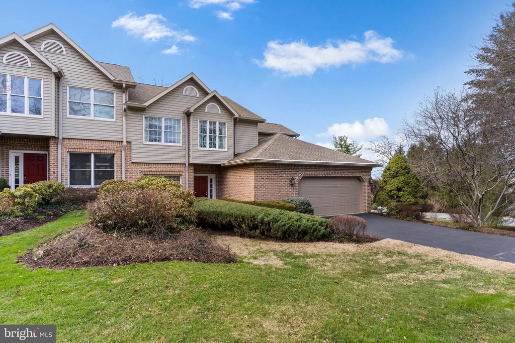 504 BRIDGEVIEW DRIVE