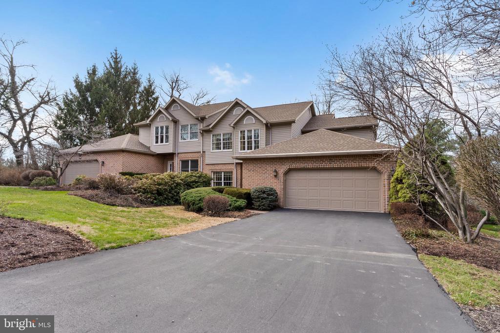504 BRIDGEVIEW DRIVE