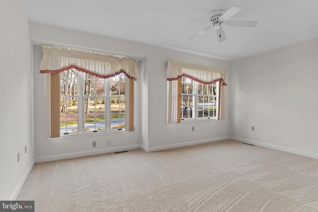 504 BRIDGEVIEW DRIVE