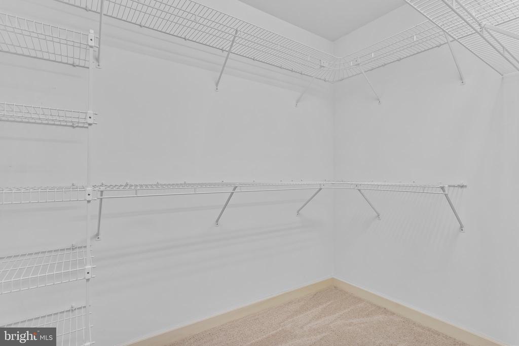 504 BRIDGEVIEW DRIVE