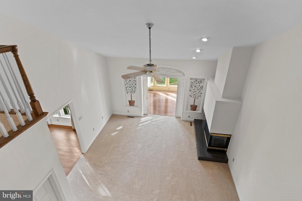504 BRIDGEVIEW DRIVE