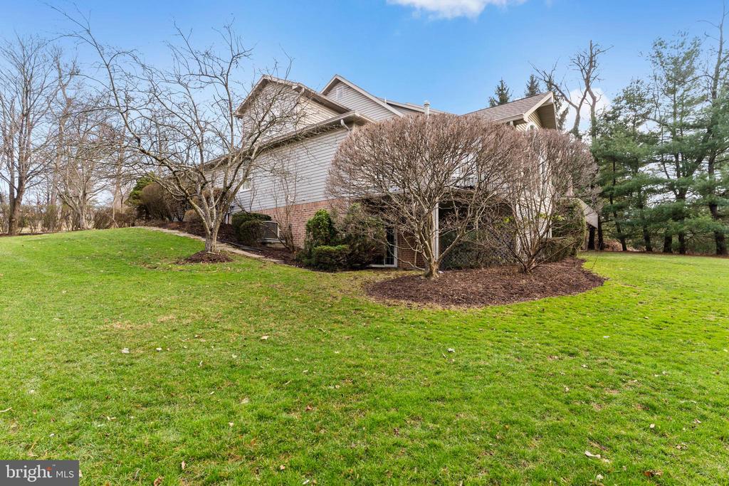 504 BRIDGEVIEW DRIVE