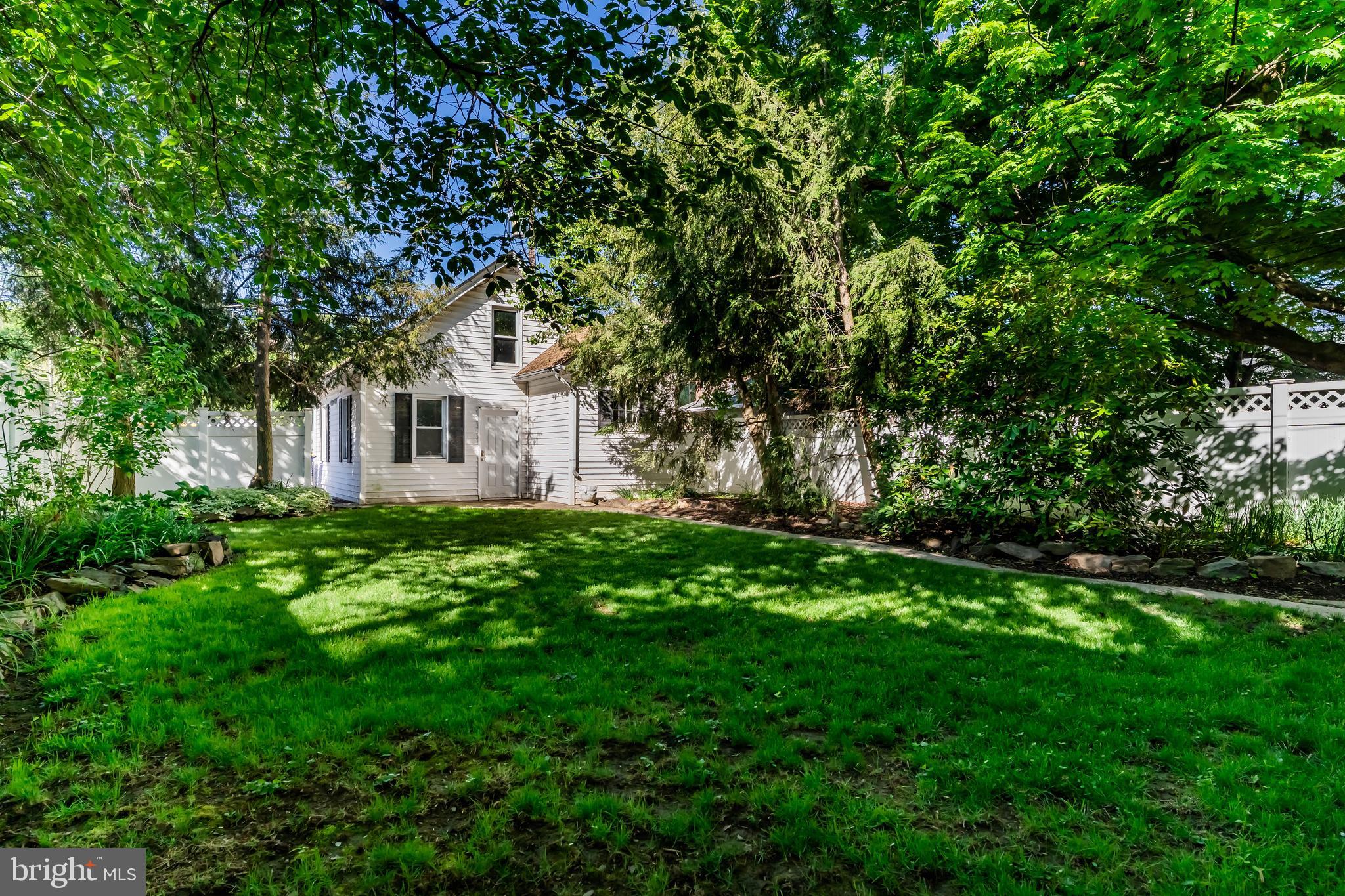 318 N FRONT STREET