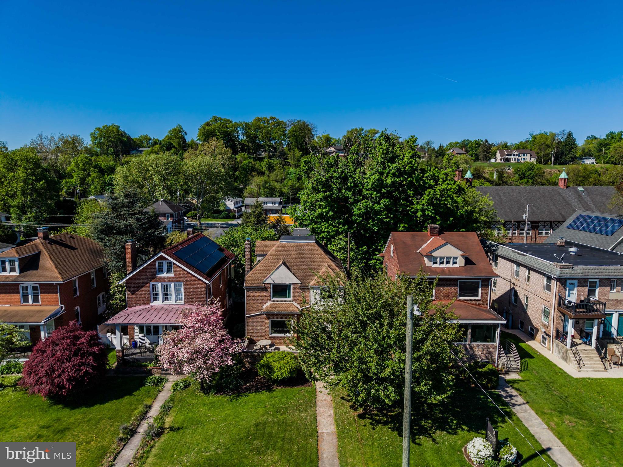 318 N FRONT STREET