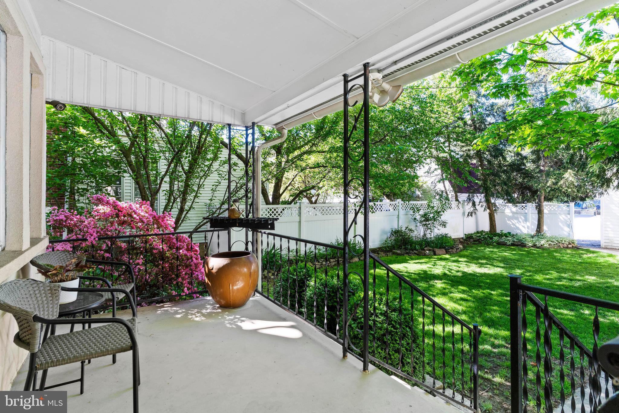 318 N FRONT STREET