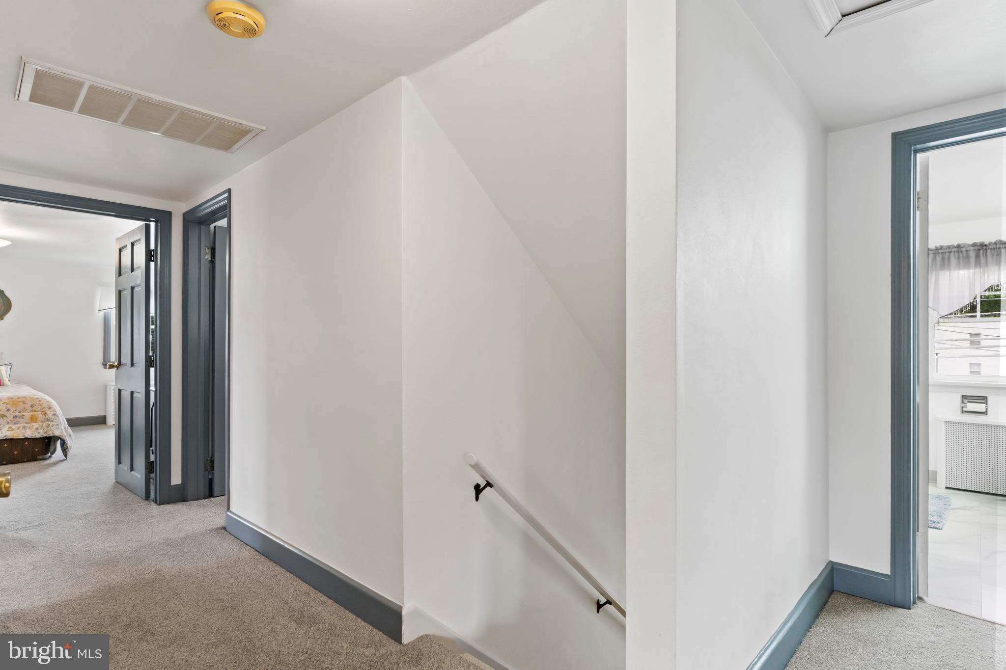 6 S 34TH STREET