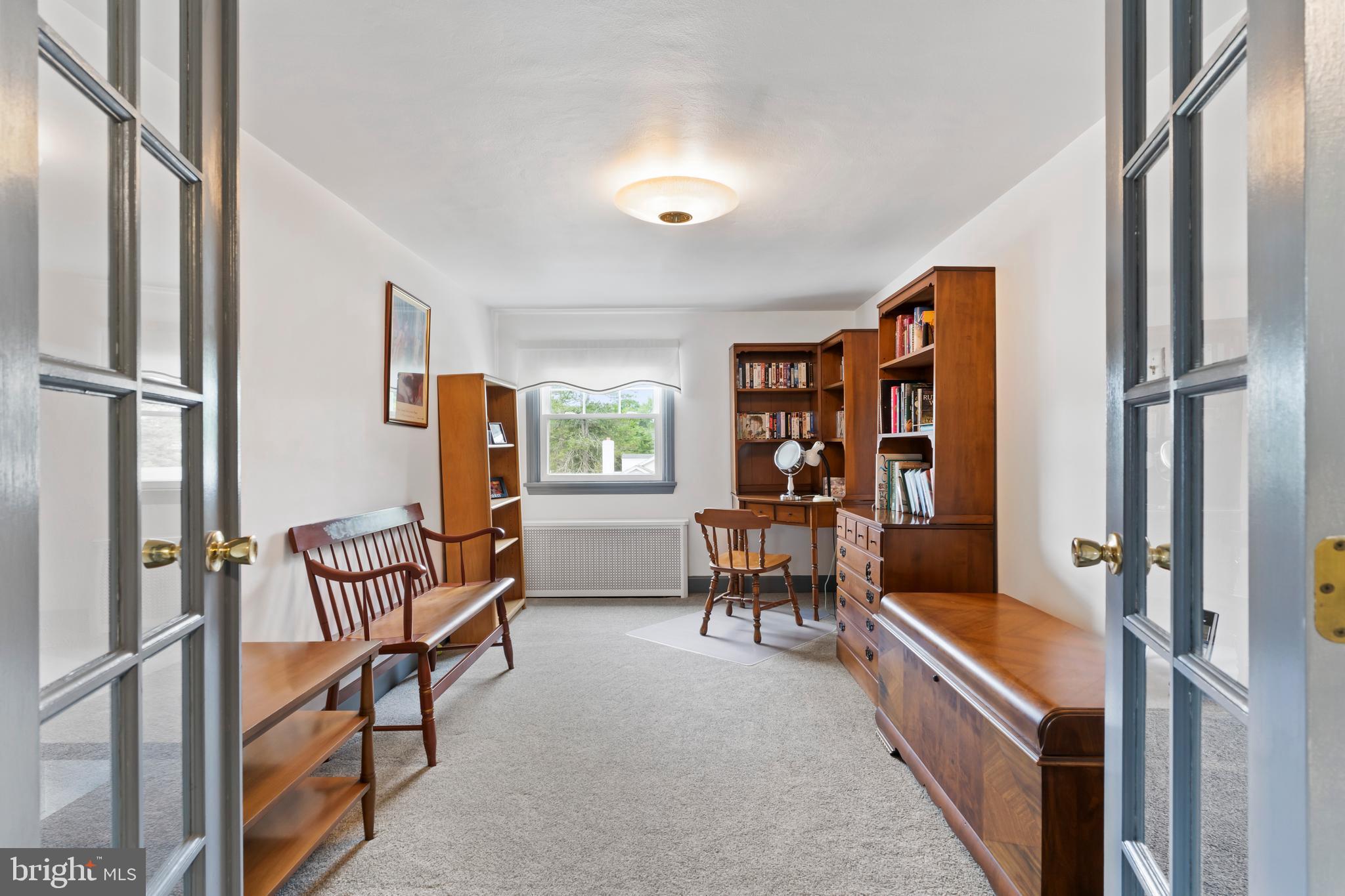 6 S 34TH STREET