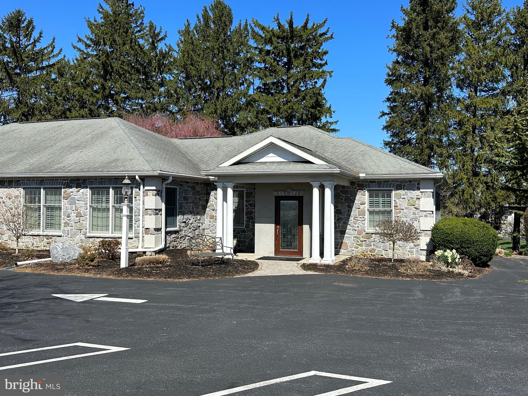1000 Briarsdale ROAD