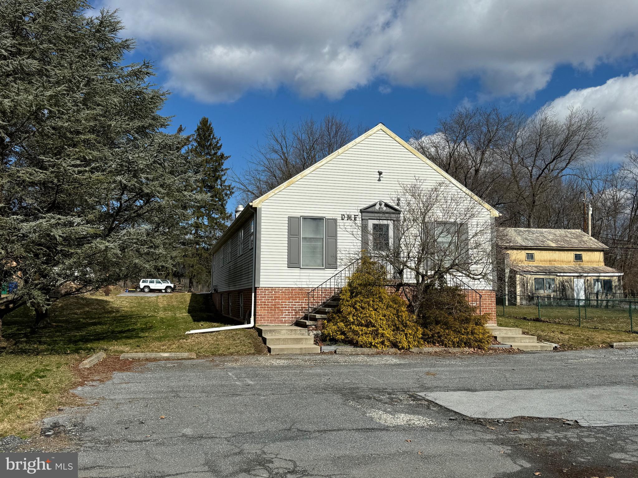 6014 Linglestown Rd