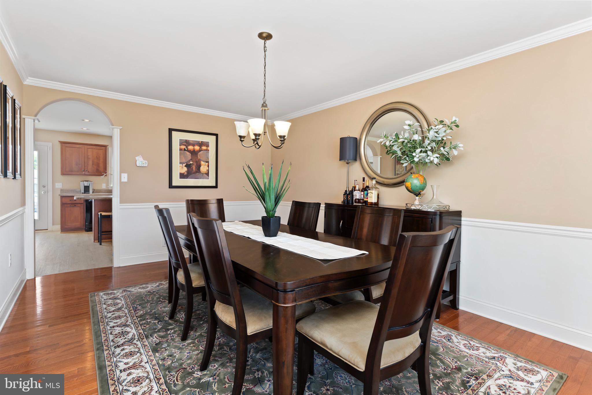 332 Goldfinch Ln