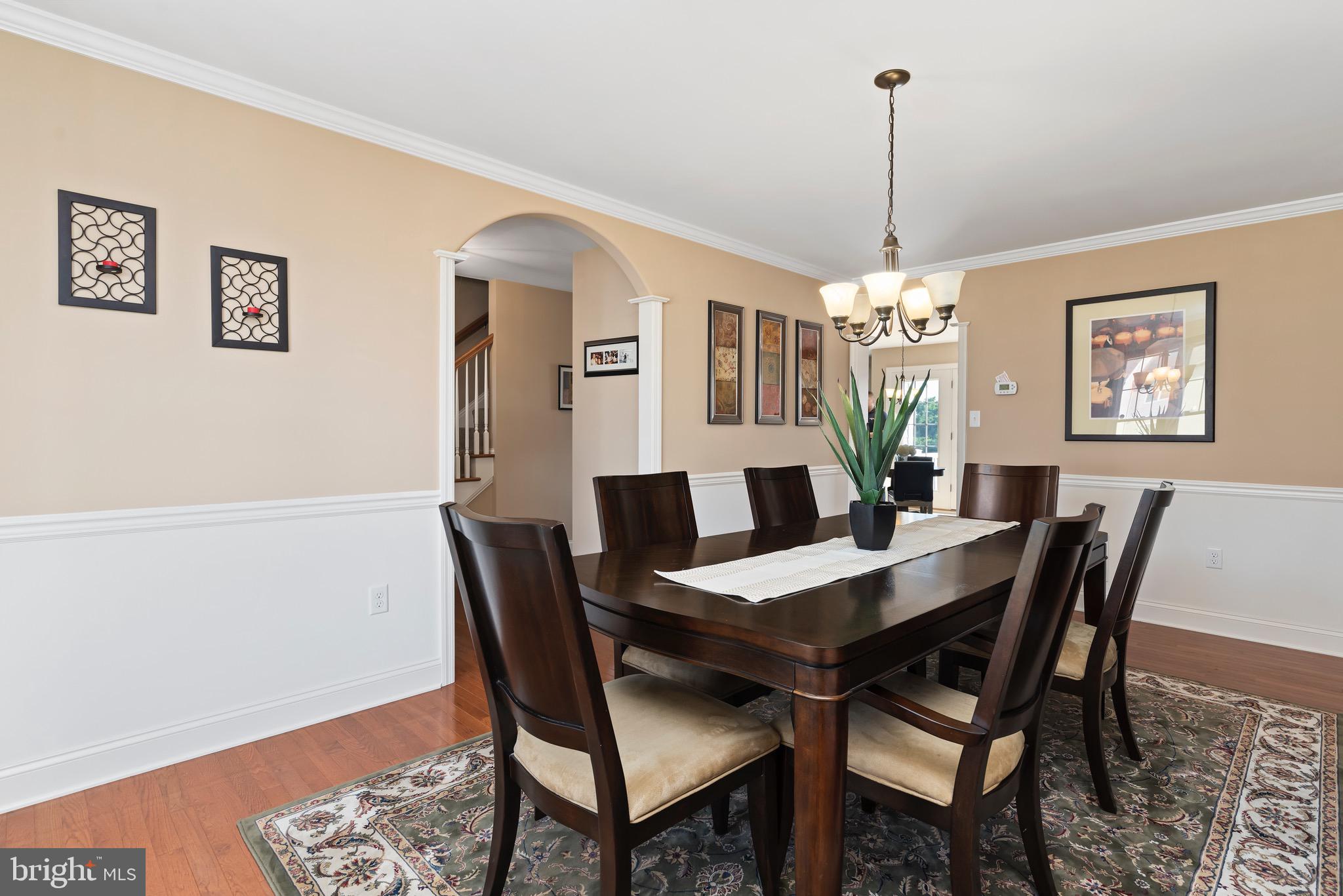 332 Goldfinch Ln
