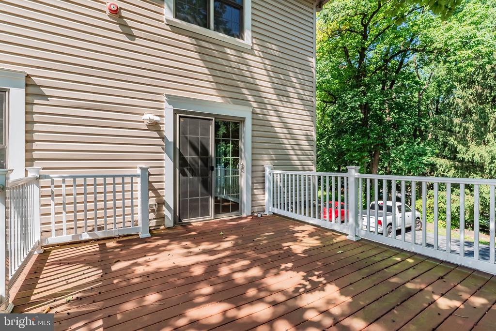 106 High Pointe Dr