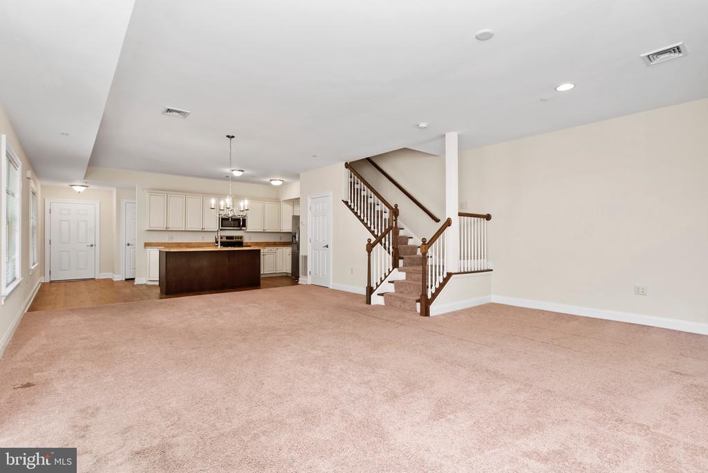 106 High Pointe Dr