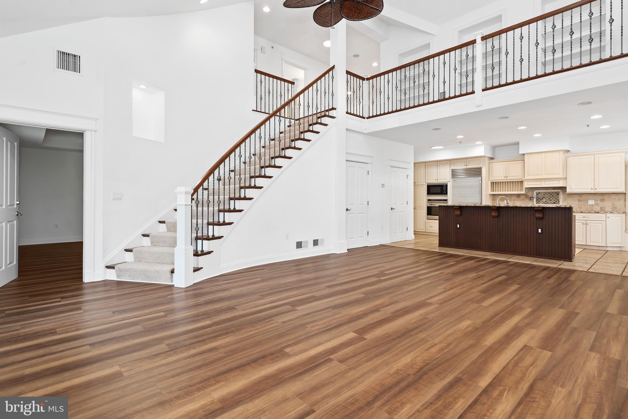 165 High Pointe Dr