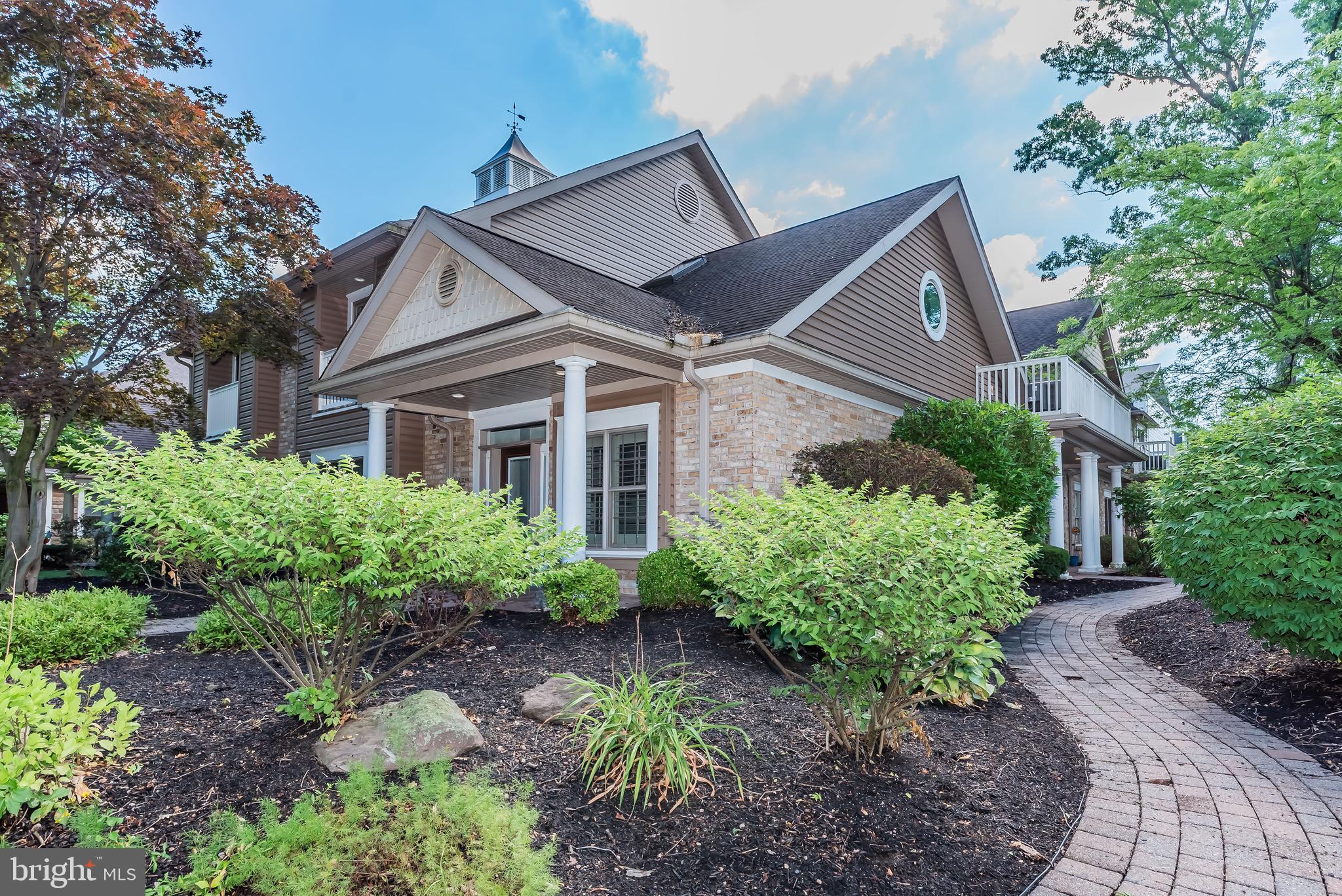 165 High Pointe Dr
