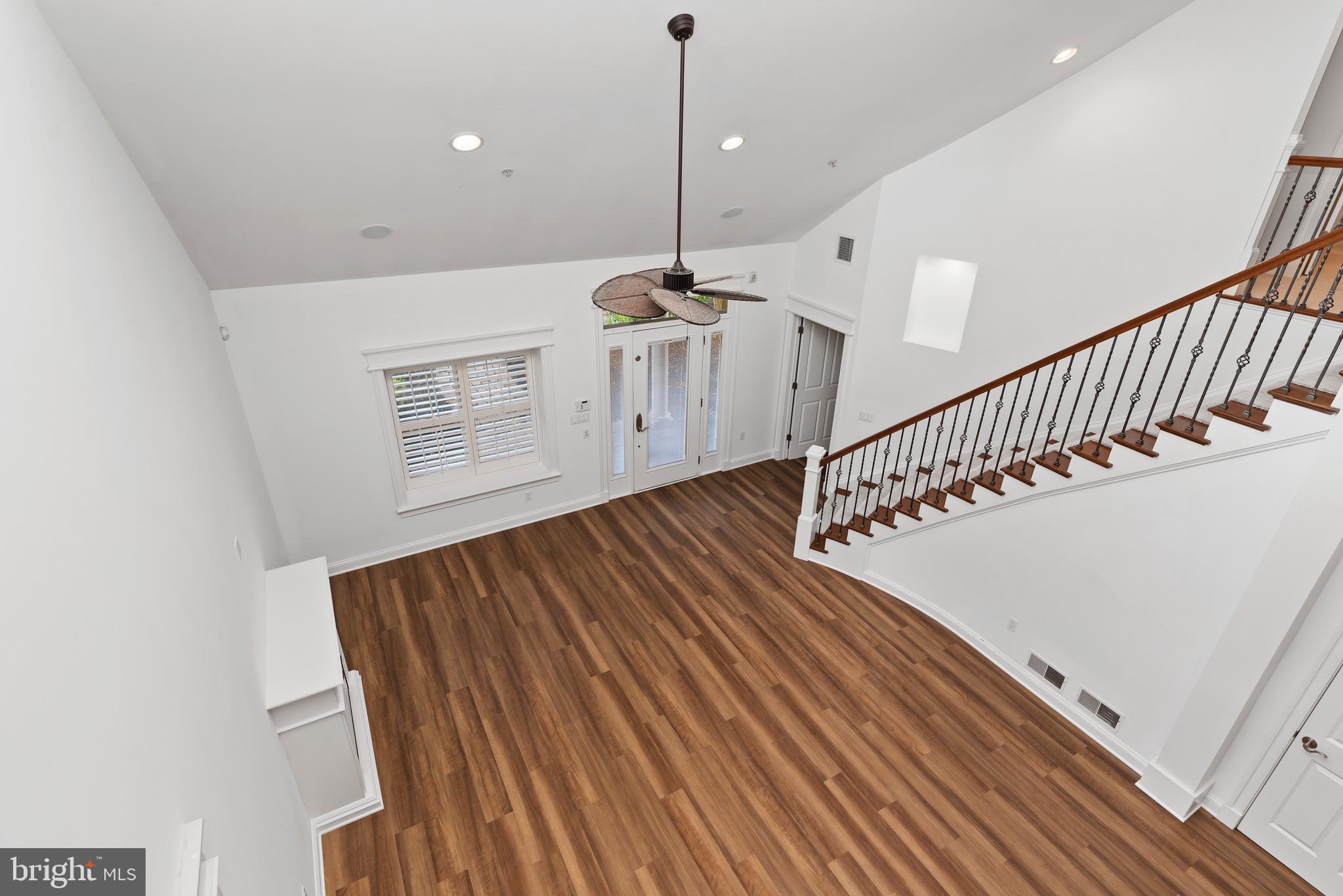 165 High Pointe Dr