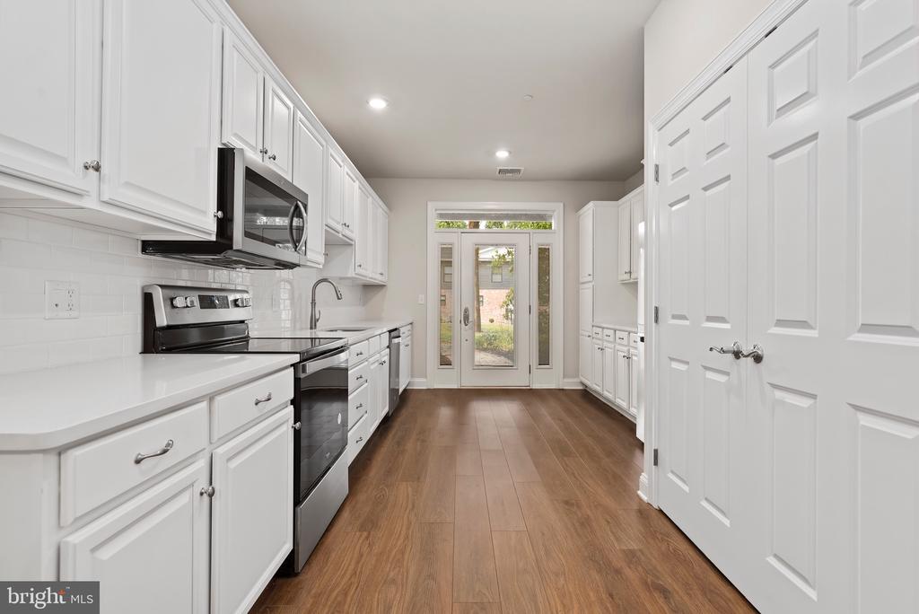 163 High Pointe Dr
