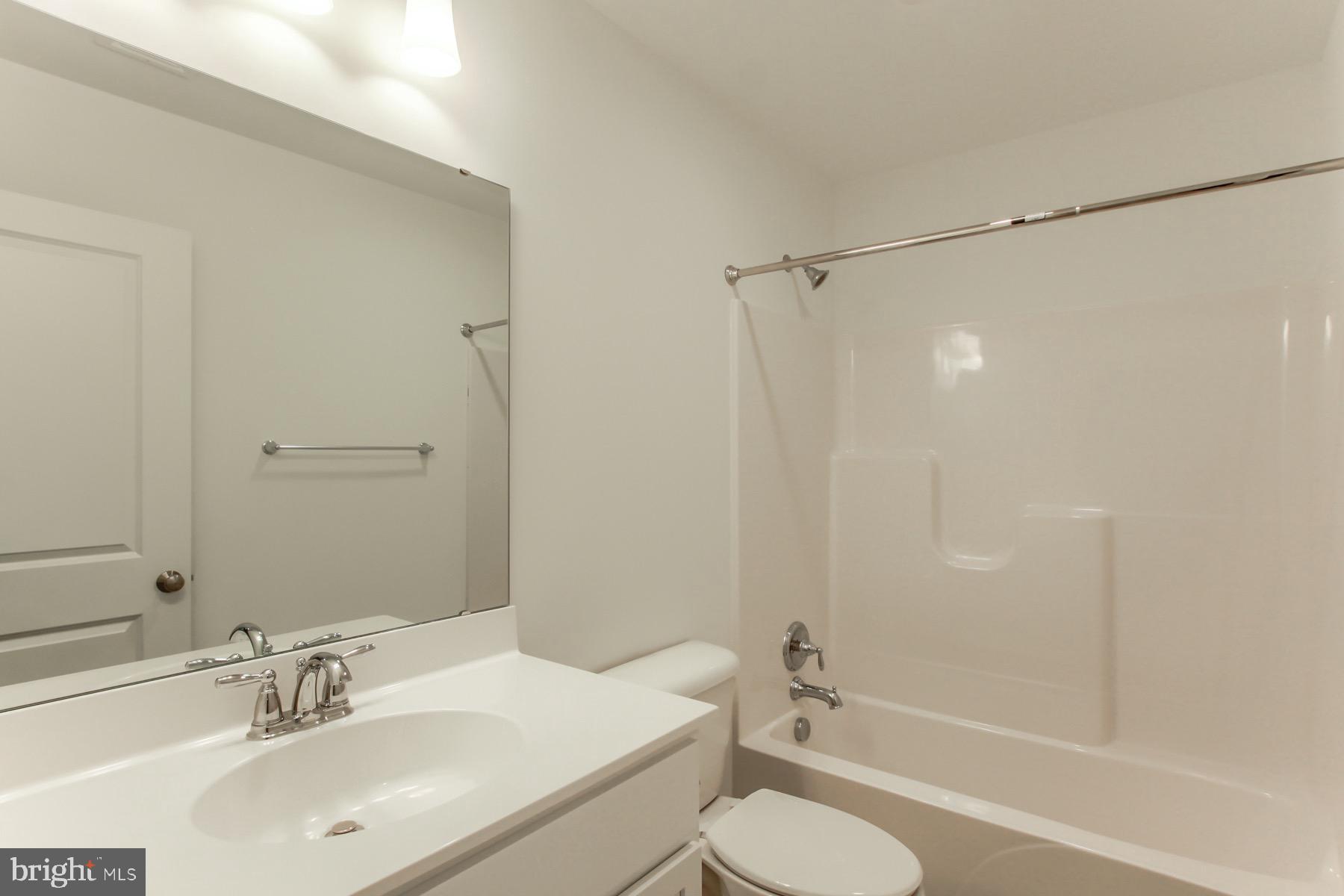 148 High Pointe Dr #27